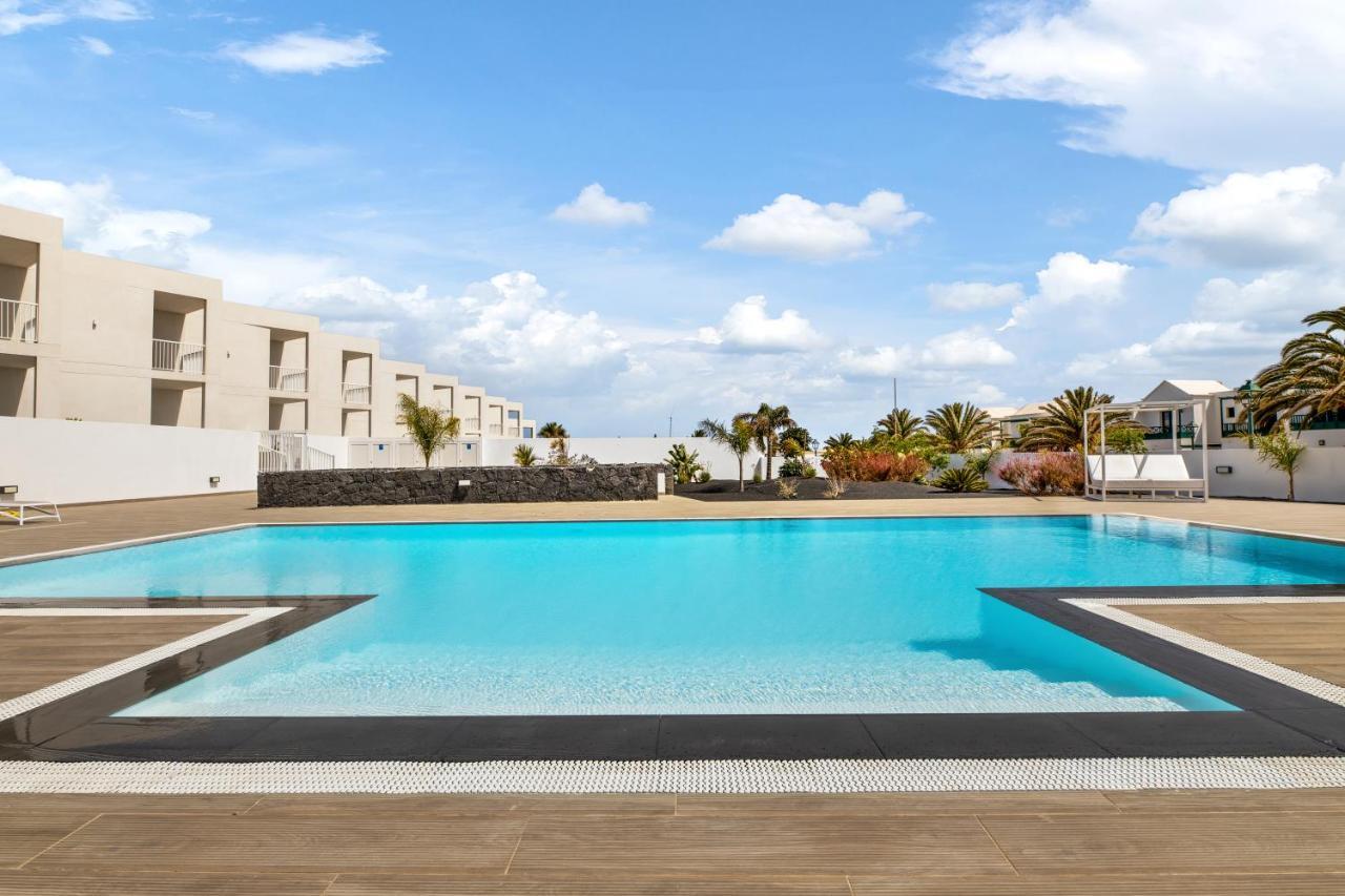 Lanzarote Blue Senator Lägenhet Costa Teguise Exteriör bild